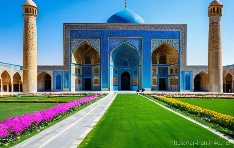 이란 여행 팁 - **A Vibrant Iranian Bazaar Scene**
    A bustling, covered traditional Iranian bazaar with high arch...